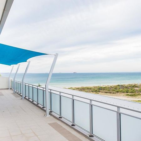 Spinnakers By Rockingham Apartments Екстер'єр фото