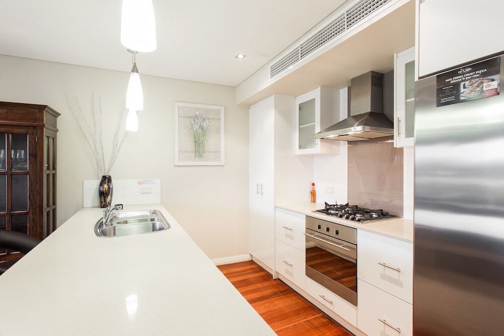 Spinnakers By Rockingham Apartments Екстер'єр фото